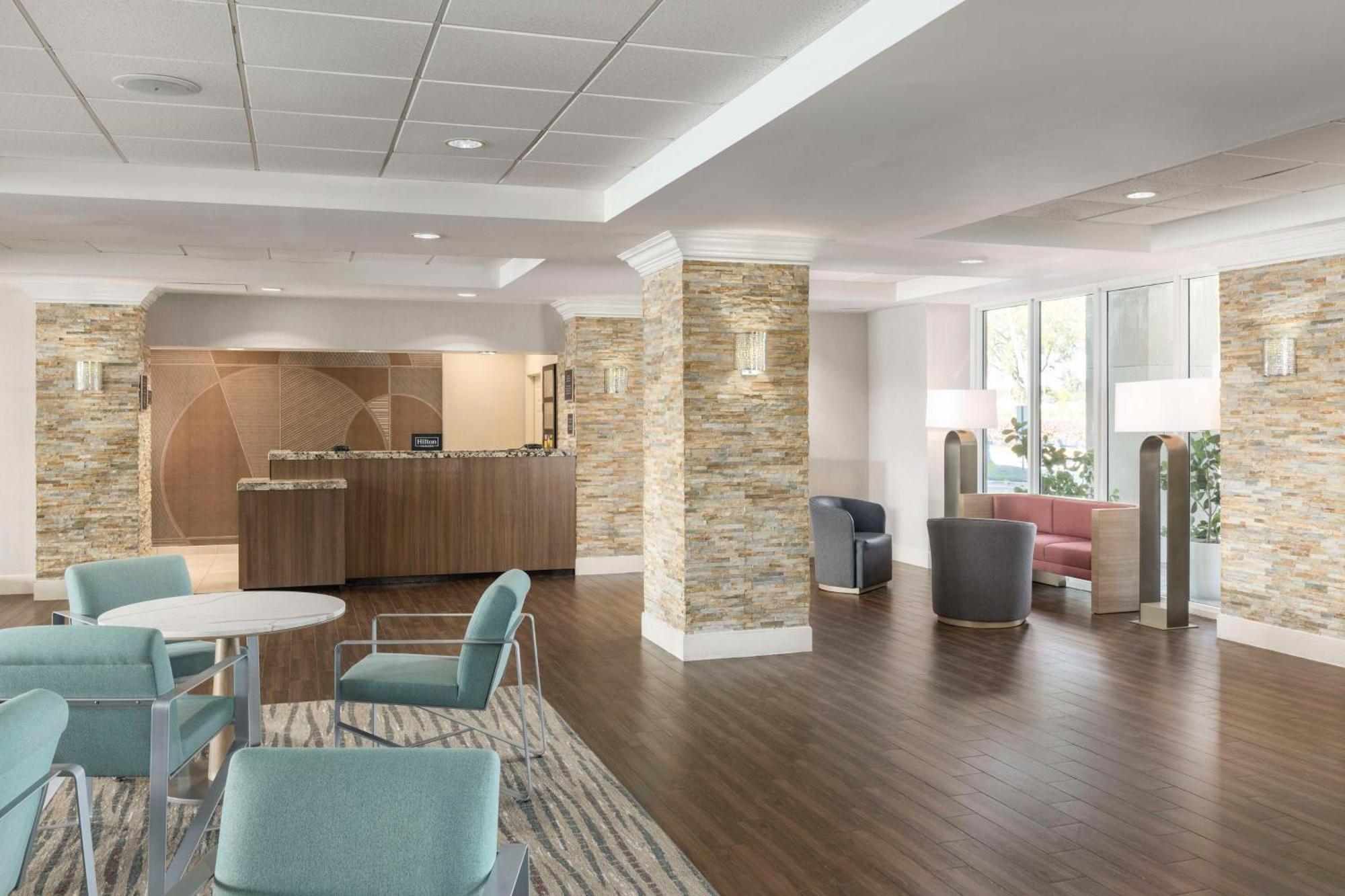 Homewood Suites Miami Airport/Blue Lagoon Exterior photo
